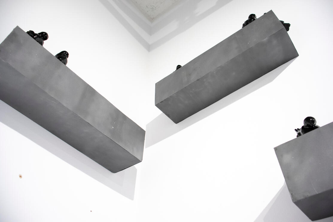 The space of birds, ceramics, metal, 2025, installation 03